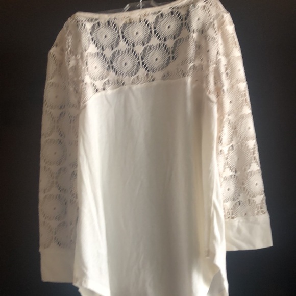 Hollister and By By Top cold shoulder extra small XS - Picture 8 of 13